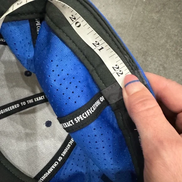 BYU Nike hat - Picture 6 of 6